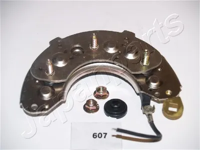 Rectificador, alternador Nissan LAUREL · Nissan SUNNY I · Nissan BLUEBIRD
