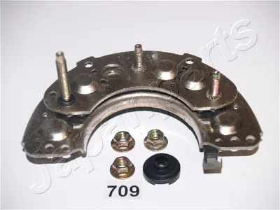Rectificador, alternador Nissan CHERRY III · Nissan BLUEBIRD · Nissan VANETTE Bus